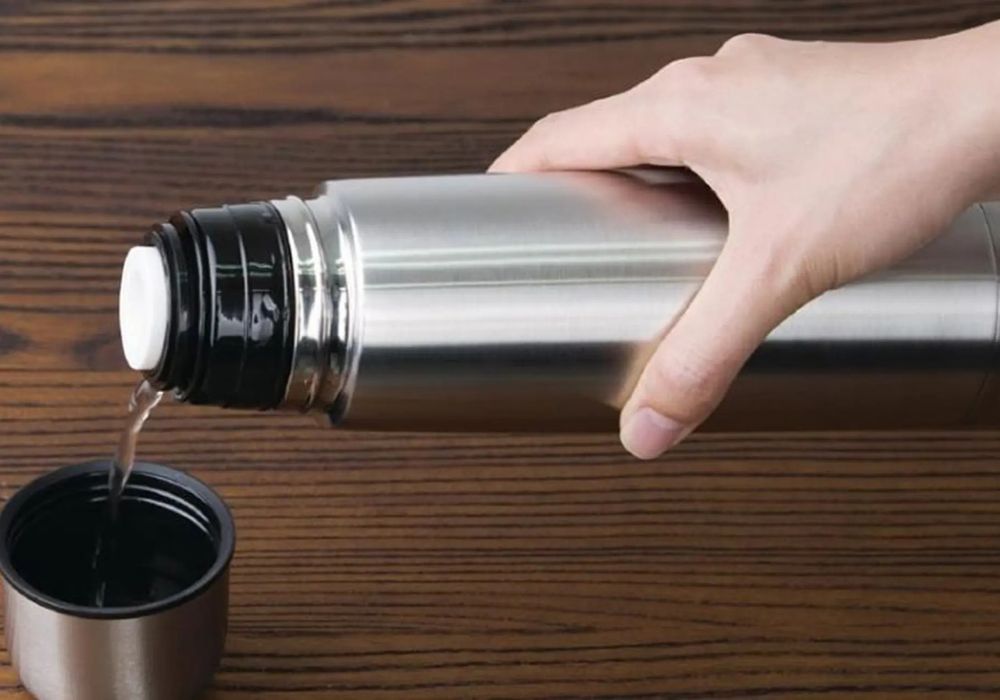 Bình giữ nhiệt bị đổ mồ hôi 